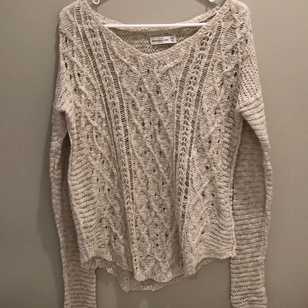 Abercrombie & Fitch cream knit sweater